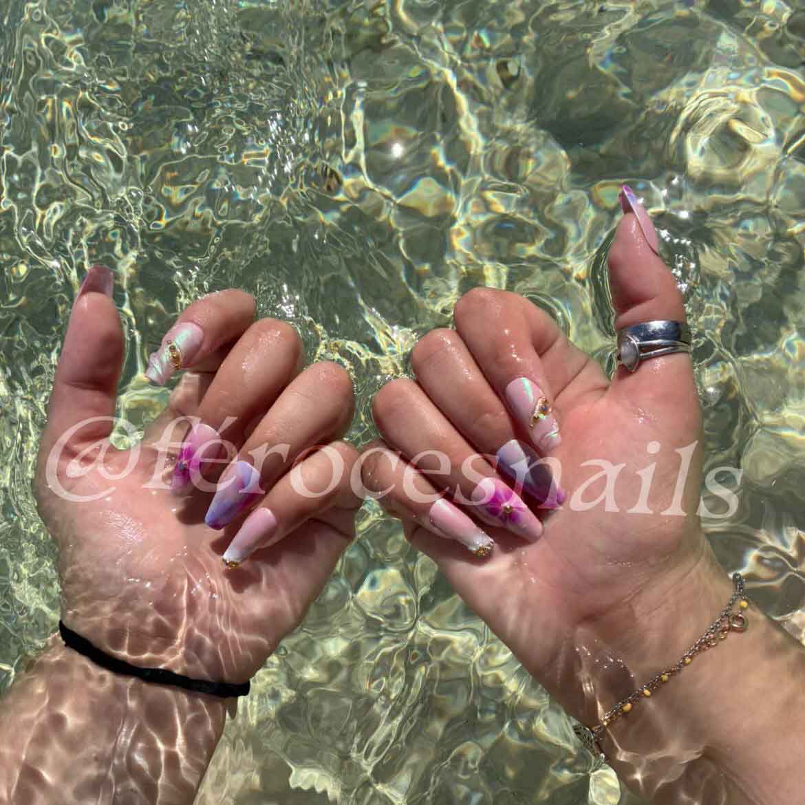 Wise girl - Press-on nails coffin